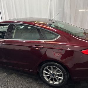 FORD FUSION SE - 6