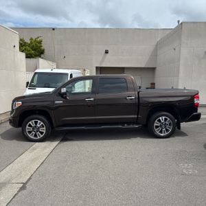 TOYOTA TUNDRA - 3