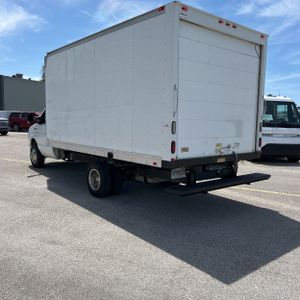 FORD E-350 CUTAWAY - 5