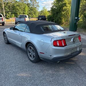 FORD MUSTANG V6 PREMIUM - 4