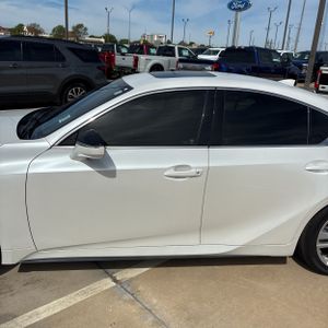 Lexus IS 300 Base - 4