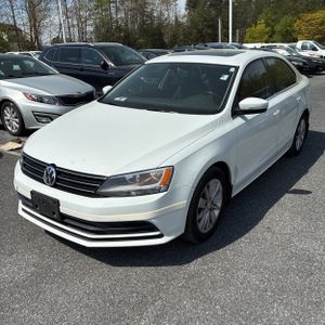 VOLKSWAGEN JETTA 1.4T SE - 1