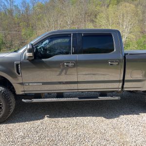 FORD F-250 SUPER DUTY LARIAT - 4