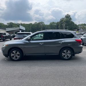 2017 Nissan PATHFINDER S 照片 3