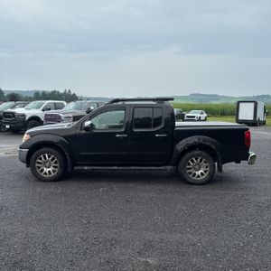 2010 Nissan FRONTIER LE 照片 3