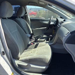 2012 Toyota COROLLA LE — миниатюра 33