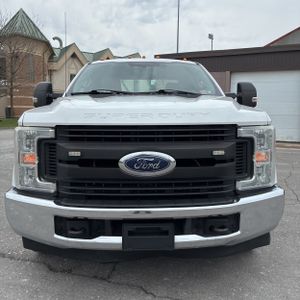 Ford F-350 Super Duty XL - 8