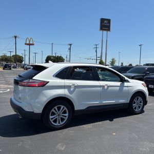 FORD EDGE SEL - 8