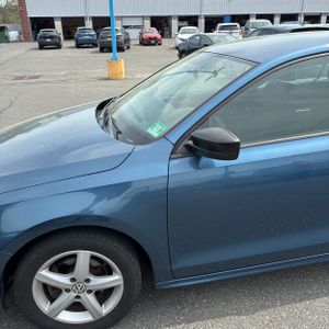 VOLKSWAGEN JETTA 1.4T S - 2