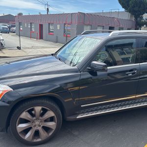 MERCEDES-BENZ GLK - 2