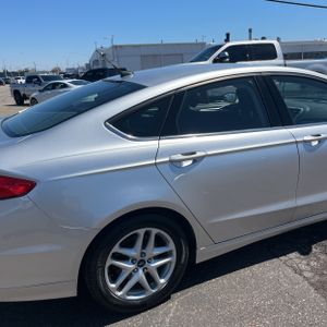 FORD FUSION SE - 9