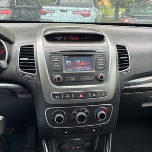 صورة مصغرة 37 لـ 2014 KIA SORENTO LX