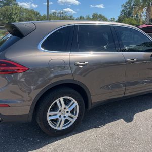 2016 Porsche CAYENNE BASE — фото 9
