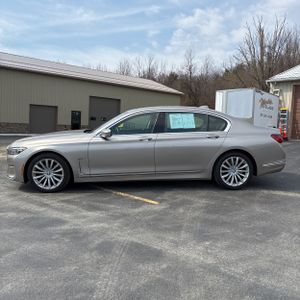 BMW 740I XDRIVE - 3