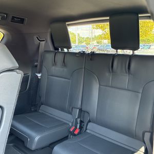 صورة 37 لـ 2022 Lexus LX 600 LUXURY