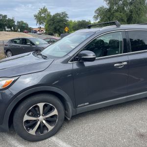 KIA SORENTO EX V6 - 2