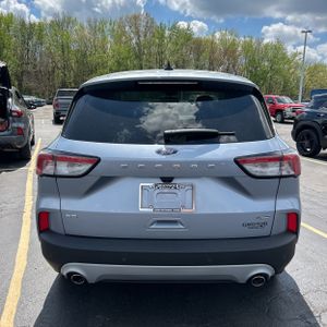 FORD ESCAPE SE PHEV - 7