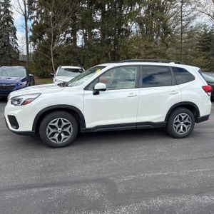 SUBARU FORESTER PREMIUM - 3