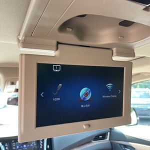 صورة 37 لـ 2019 Cadillac ESCALADE LUXURY