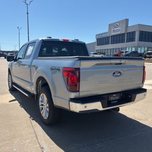 FORD F-150 XLT - 4