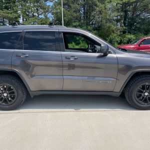 2019 JEEP GRAND CHEROKEE LAREDO E thumbnail 11