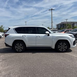 LEXUS LX 600 PREMIUM - 10
