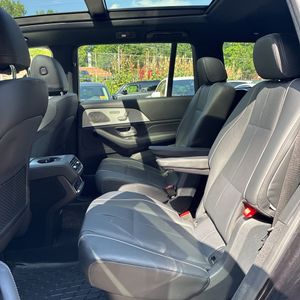 2025 Mercedes-BENZ GLS thumbnail 34