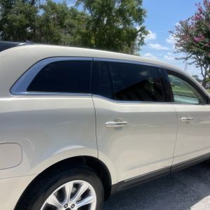 صورة 9 لـ 2014 Lincoln MKT BASE