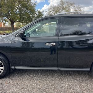 NISSAN PATHFINDER PLATINUM - 4