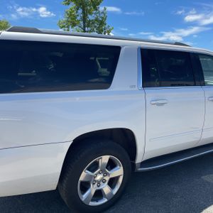 CHEVROLET SUBURBAN LTZ - 9