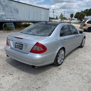 MERCEDES-BENZ E-CLASS - 8