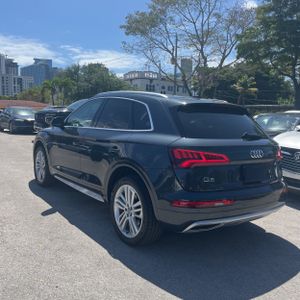 AUDI Q5 2.0T PREMIUM - 5
