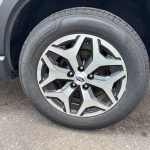 2023 Subaru FORESTER PREMIUM 缩略图 16