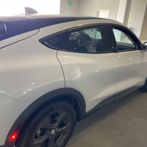 FORD MUSTANG MACH-E SELECT - 9