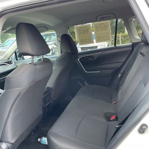 2025 Toyota RAV4 LE 缩略图 34