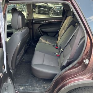 صورة مصغرة 33 لـ 2011 KIA SORENTO LX