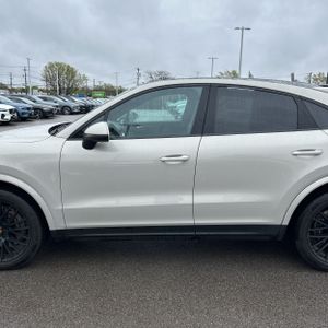 PORSCHE CAYENNE COUPE - 4