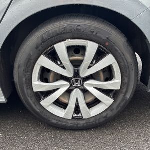 صورة مصغرة 18 لـ 2023 Honda CIVIC LX