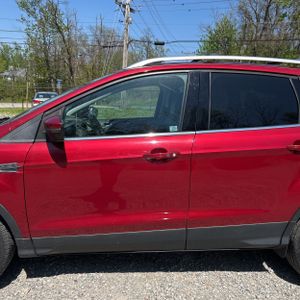 FORD ESCAPE TITANIUM - 4