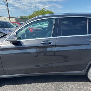 MERCEDES-BENZ GLC - 4