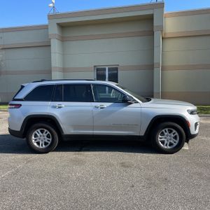 JEEP GRAND CHEROKEE LAREDO - 10