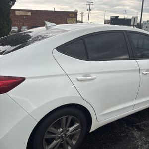 HYUNDAI ELANTRA VALUE EDITION - 9