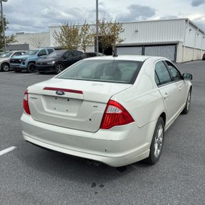FORD FUSION SE - 8