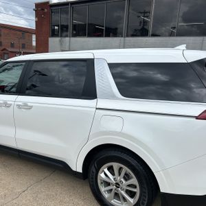 2023 KIA CARNIVAL LX — фото 6