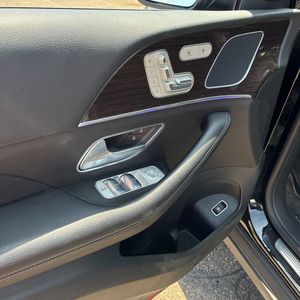 2025 Mercedes-BENZ GLE — миниатюра 25