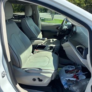 2017 Chrysler PACIFICA LIMITED — фото 31