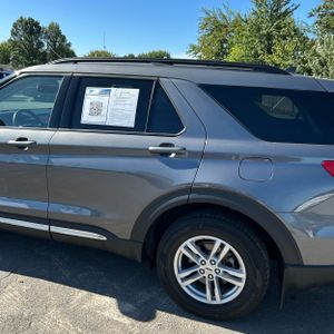 2023 FORD EXPLORER XLT 照片 6