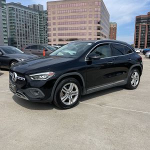 MERCEDES-BENZ GLA - 1