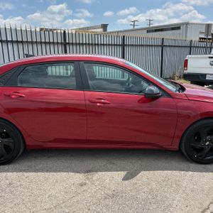 HYUNDAI ELANTRA SEL SPORT - 9