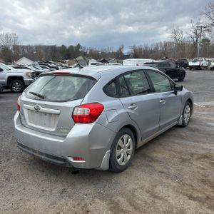 SUBARU IMPREZA 2.0I - 8